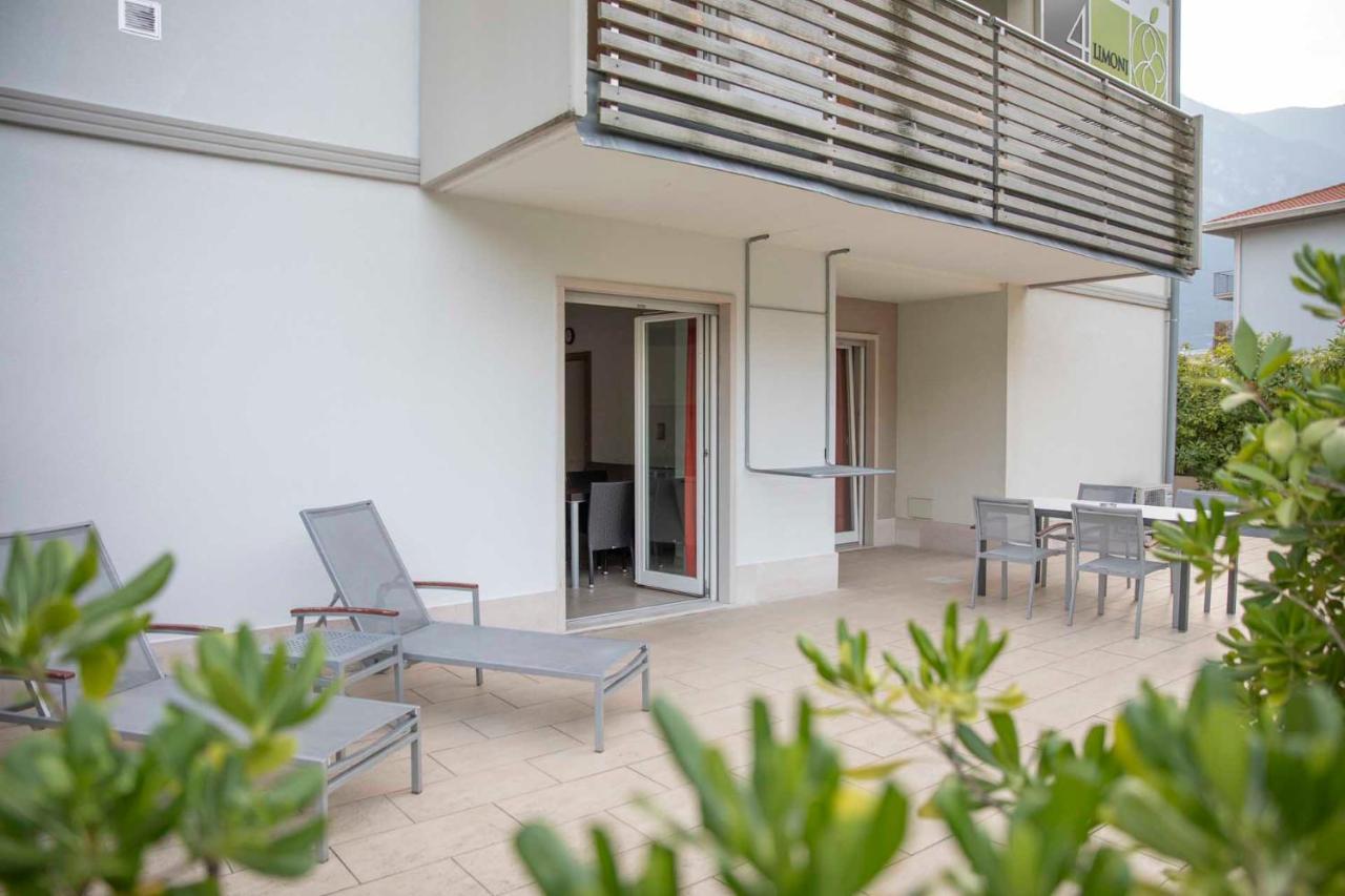4 Limoni Apartment Resort Riva Zewnętrze zdjęcie